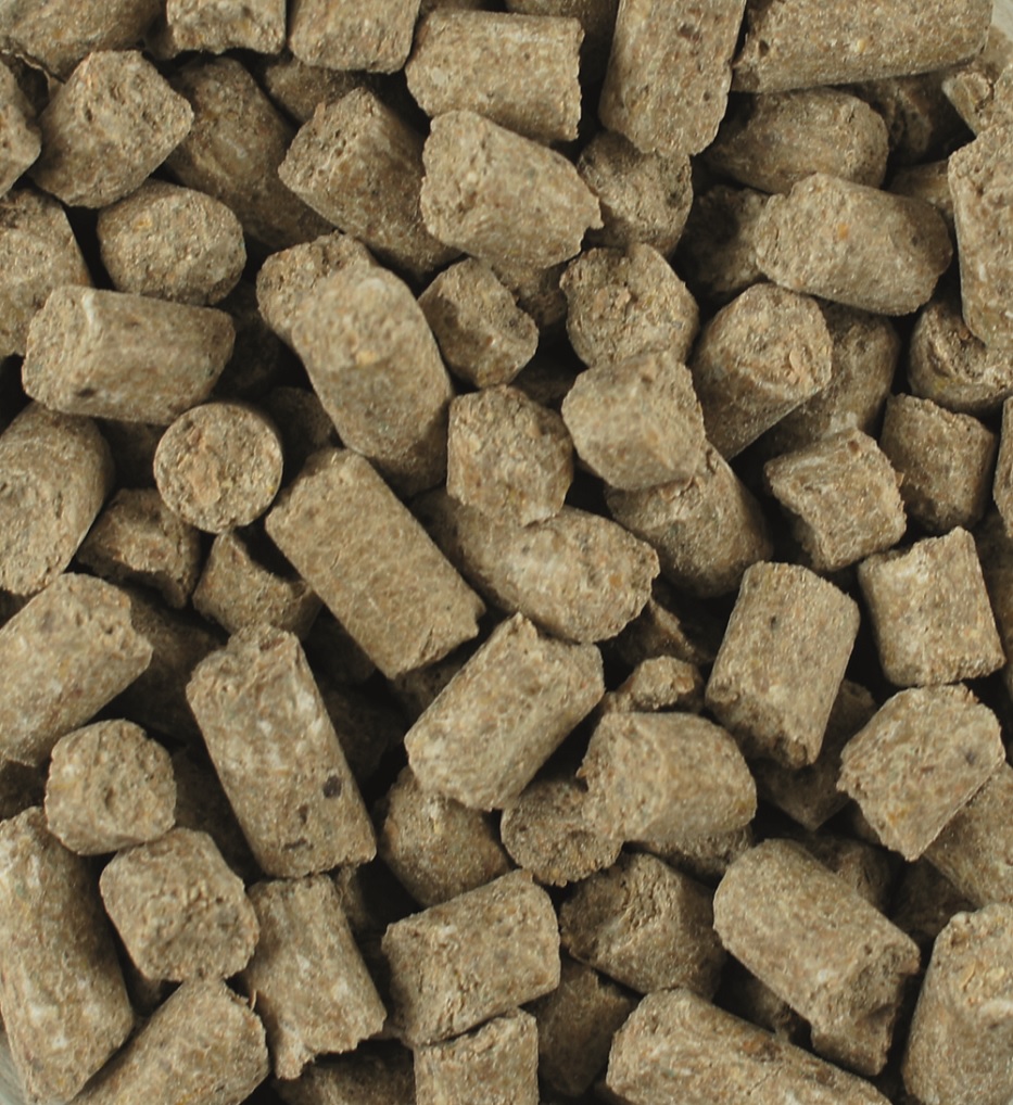 Mineralfutter-Pellets Braune, zylindrische Mineralfutter-Pellets für Pferde, grob gepresst