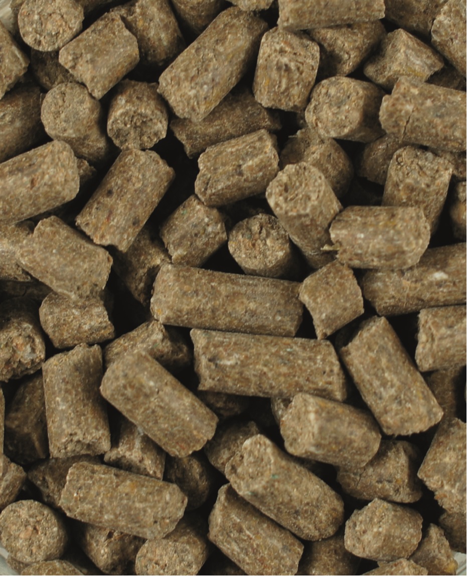 Mineralfutter-Pellets Braune, zylindrische Mineralfutter-Pellets für Pferde, grob gepresst